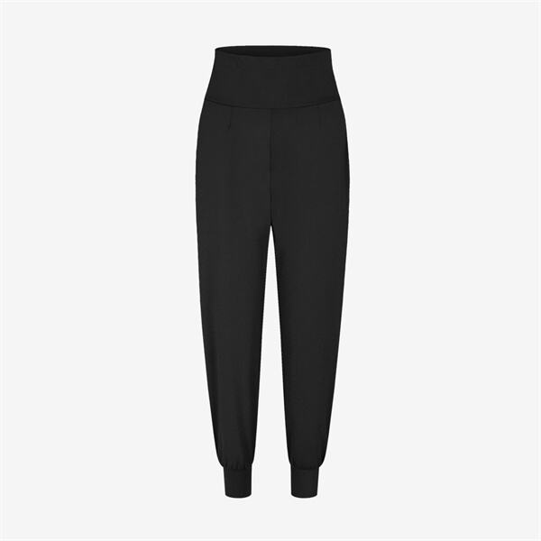 Look and feel your best in our range of yoga gym wear for ladies.