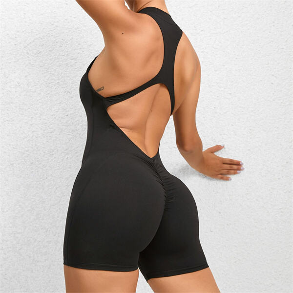 Our Top Plus Size Yoga Clothes to Enhance Your Practice