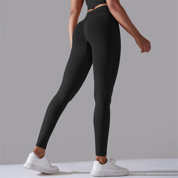 Trendy yoga clothes for every occasion