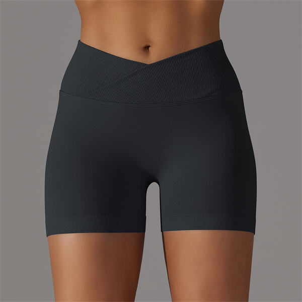 Find your balance in sustainable yoga clothes