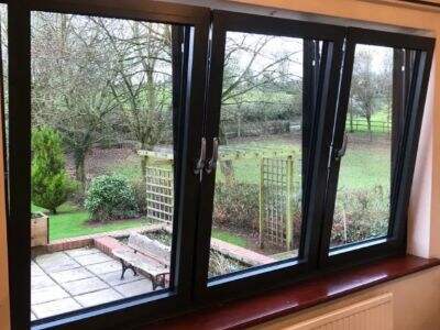 What are the thermal break requirements for modern custom aluminum window profiles