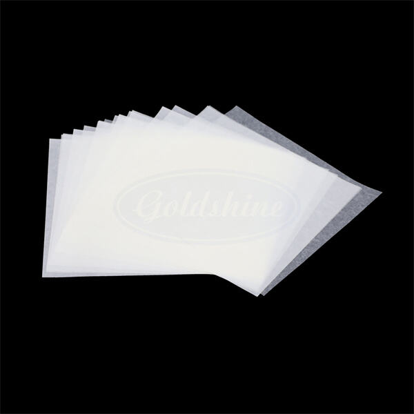 Enjoy easy clean-up after baking with oven-safe paper