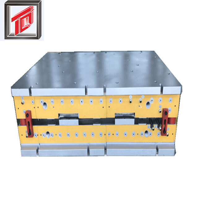 Comparing SMC Compression Molding to Other Manufacturing Methods