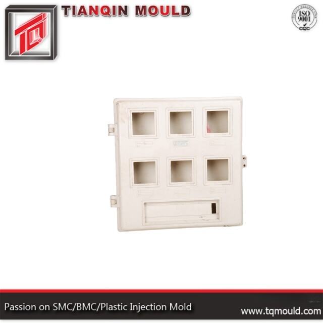 كيفية الوصول بسلامة إلى قراءة عداد الكهرباء الخاص بك في الخارج