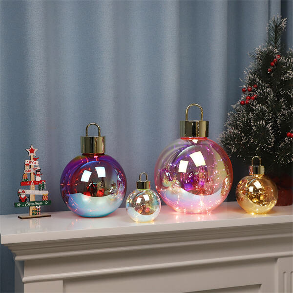 Create Lasting Memories with Personalized Glass Christmas Ornaments