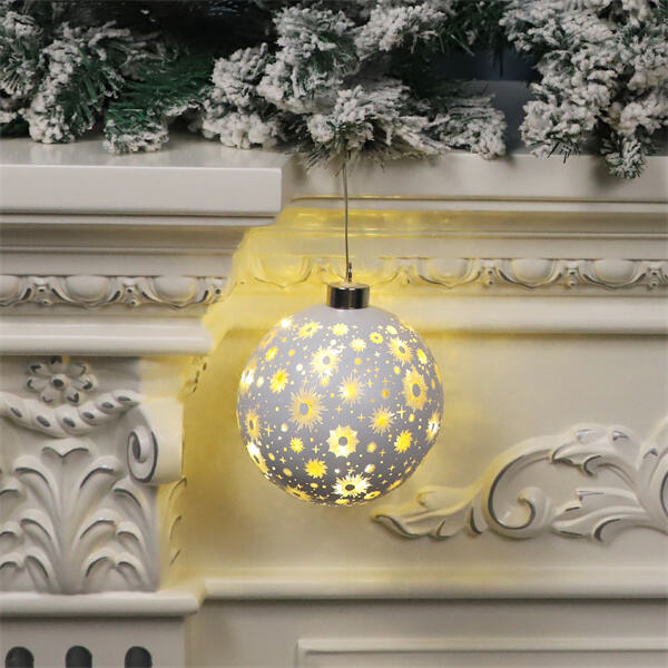 DIY Christmas Baubles for a Personal Touch