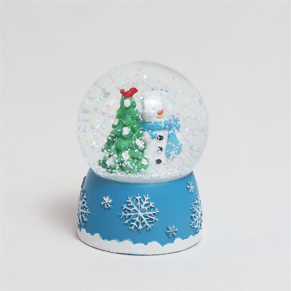 Charming Snow Globe Ornament with a Festive Touch