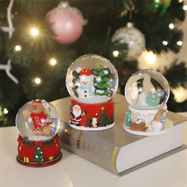 Gift Your Loved Ones a Personalized Christmas Ball Ornament This Holiday Season