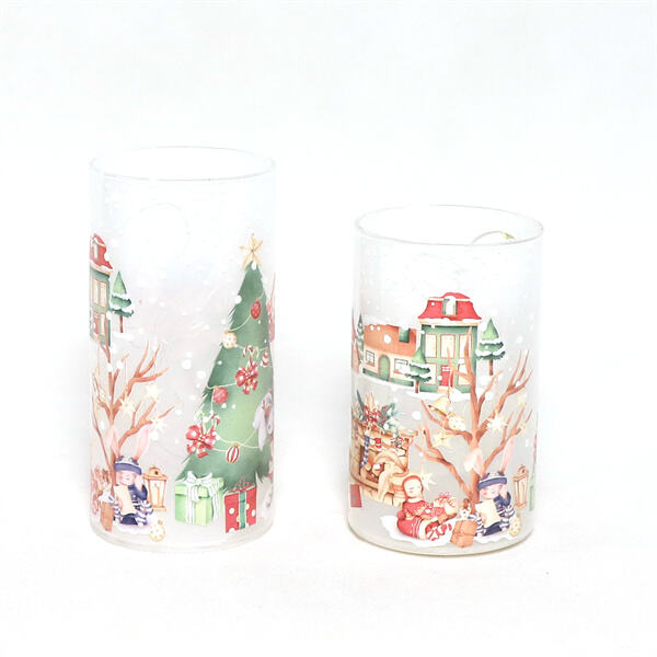 Reflect the Festive Spirit with Glass Baubles and Ornaments