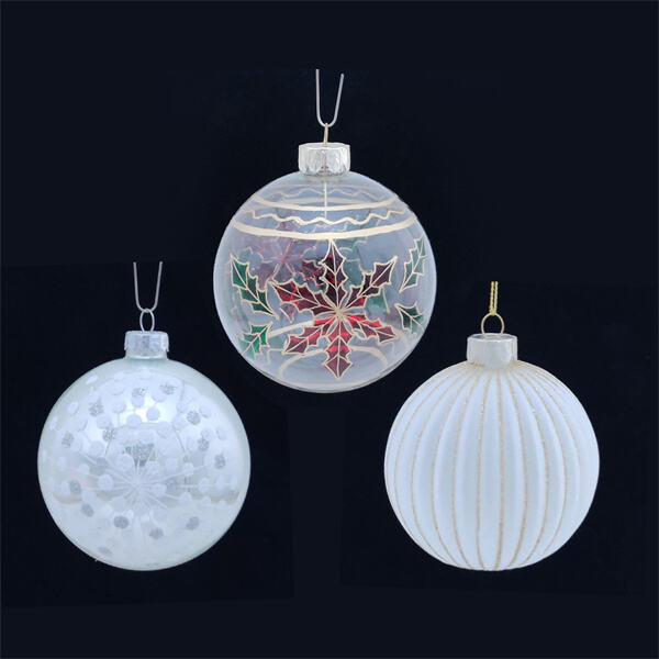 Personalised baubles - the perfect gift for the festive season