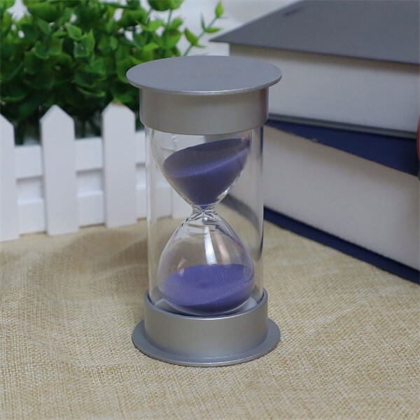 Counting down the moments with an hour glass