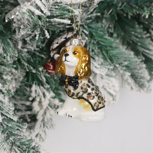 Handmade Glass Christmas Ornaments to Treasure