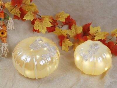 How Lighted Light up Pumpkin Attracts Attention in Festive Aisle Setups