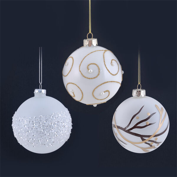 Spruce up Your White Christmas Tree with DIY Decorations and Crafts