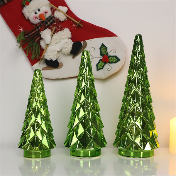 Ideas for Green Christmas Tree Decorations