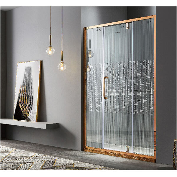 バスタブとシャワーサラウンドコンビでスペースを最大限に活用しましょう