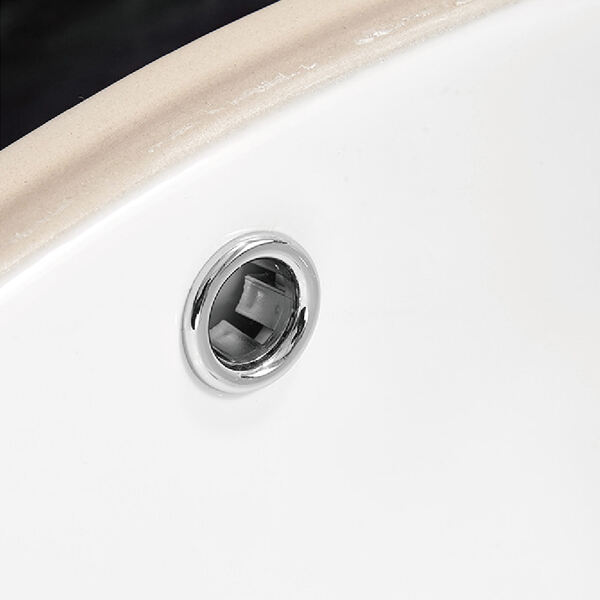 استرخِ وانعَم بالراحة مع حوض استحمام مصمم بشكل مريح