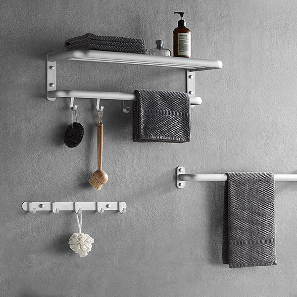 コーディネートされたアクセサリーセットでバスルーム体験をアップグレードしましょう。