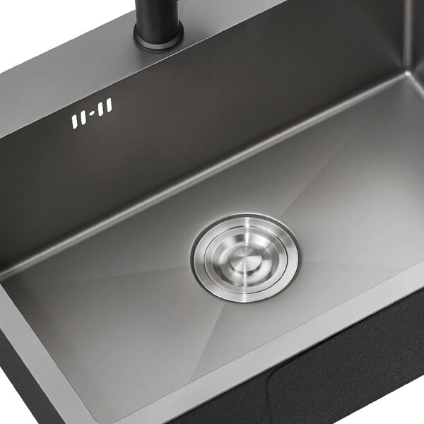 Creating a chef-worthy kitchen with stainless steel countertops and appliances