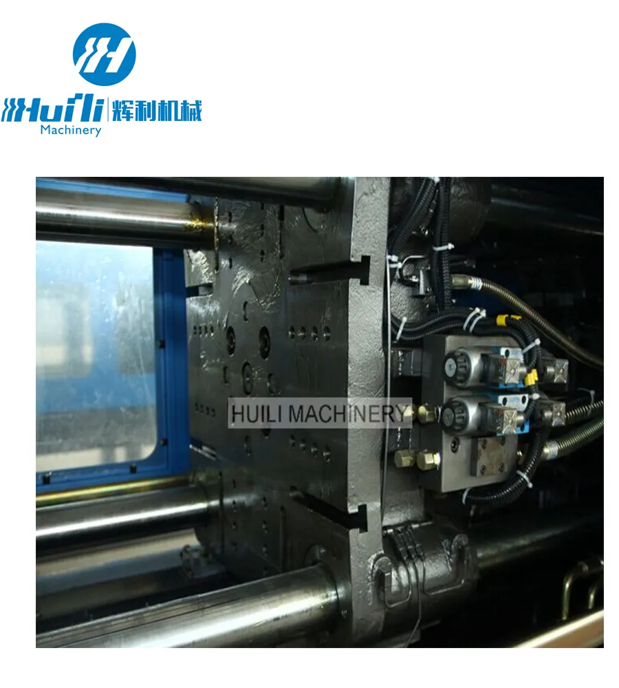 Надежная послепродажная поддержка машин для формовки пластмасс от Huili Machinery