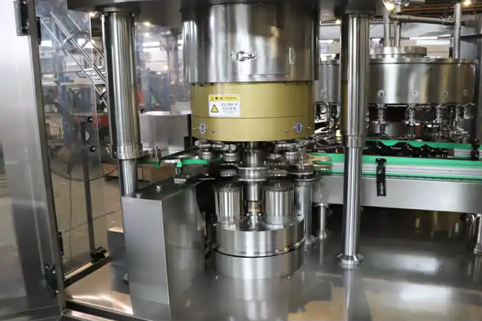 COMARK Canning Machine – Efficient and Versatile Canning Solutions