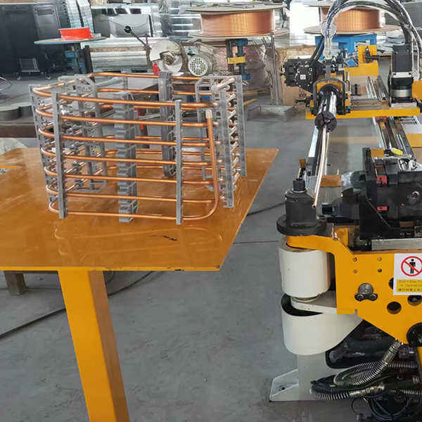 Revolutionize Your Pipe Bending Process with the 1 4 Pipe Bender