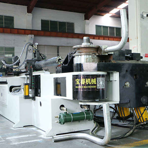 Upgrade Your Pipe Bending Game with the Durable 1 1 4 Bender