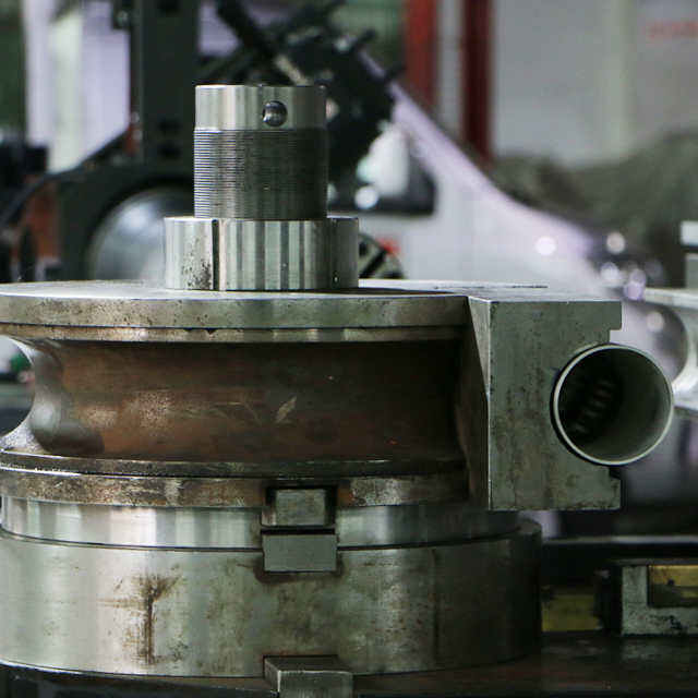 Revolutionize Your Exhaust Fabrication with a Hydraulic Bender