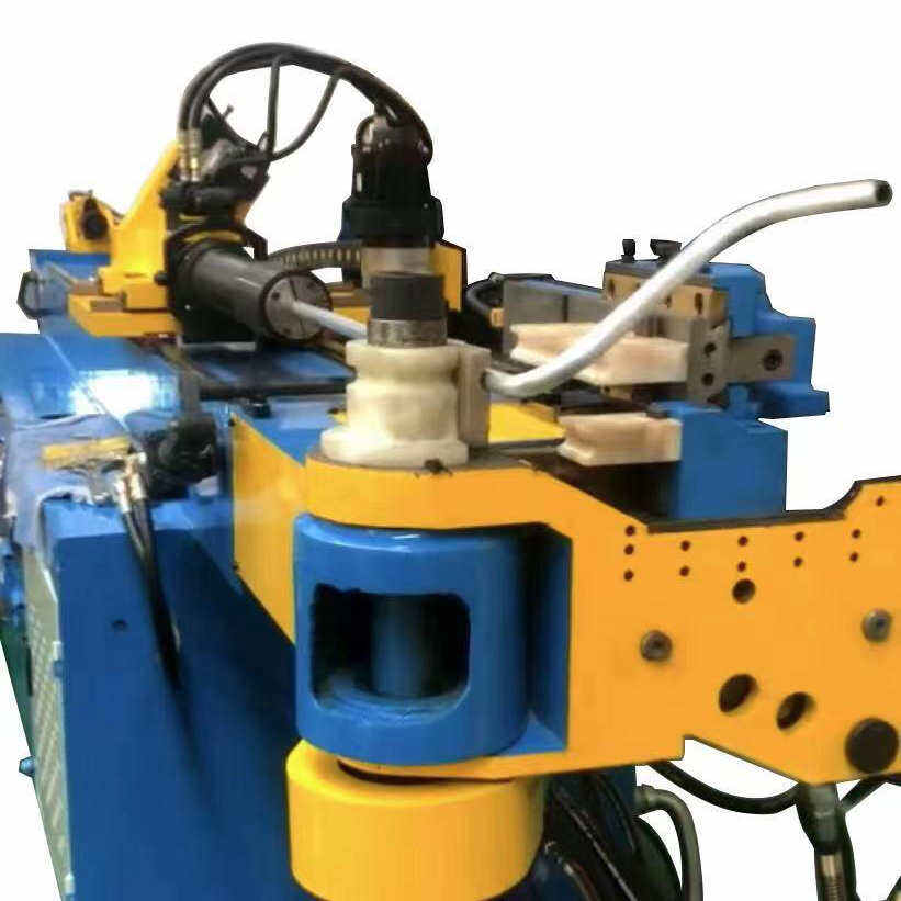 Cén Fáth a bhfuil Ghiotán Tromchur Bending Machine ina réad riachtanach