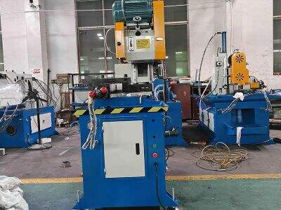 車のシートやヘッドレストを製造するにはどのような設備が必要ですか？