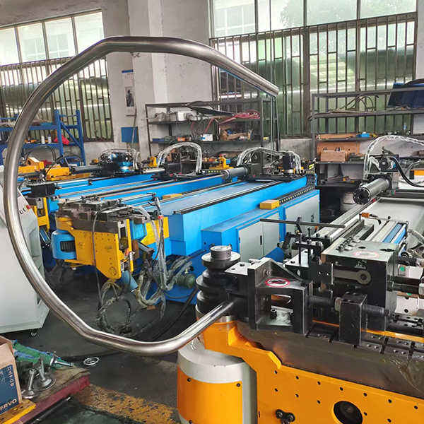 Precision bending made easy with a 1 inch pipe bender