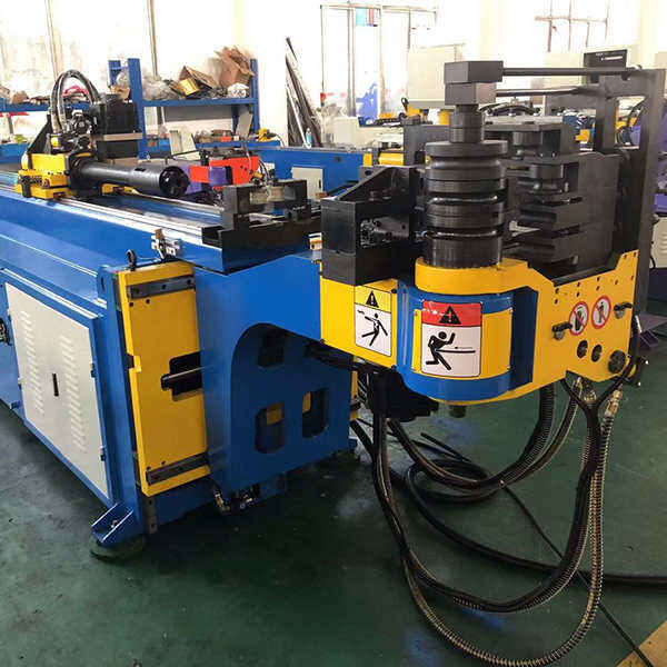 Durable pipe bending machine