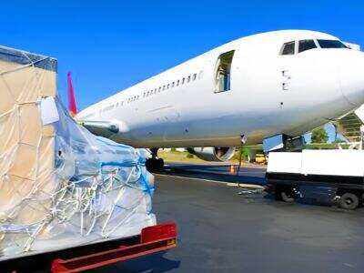 Differences Between Express Courier and Ocean Freight: Which Suits Your Business?