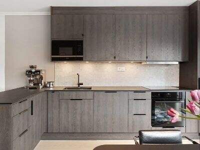 Custom Commercial Kitchen Cabinets: 5 Key Points Every B2B Buyer Should Know