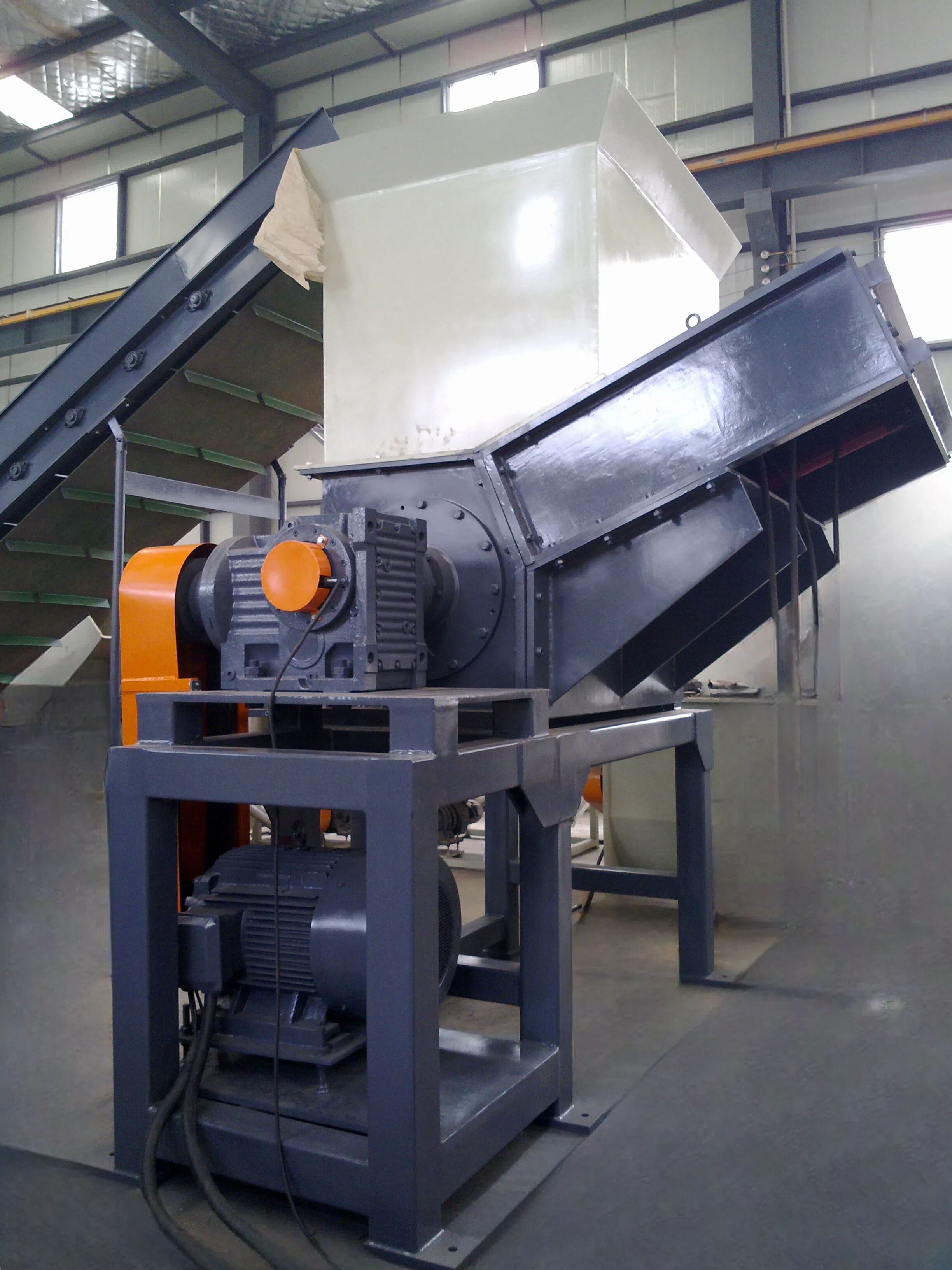 Single Shaft Shredder for Soft Material and Films manufacture