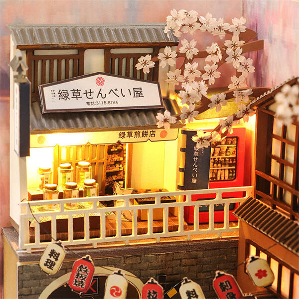 Plongez dans un monde d'imagination au Sakura Densya Book Nook