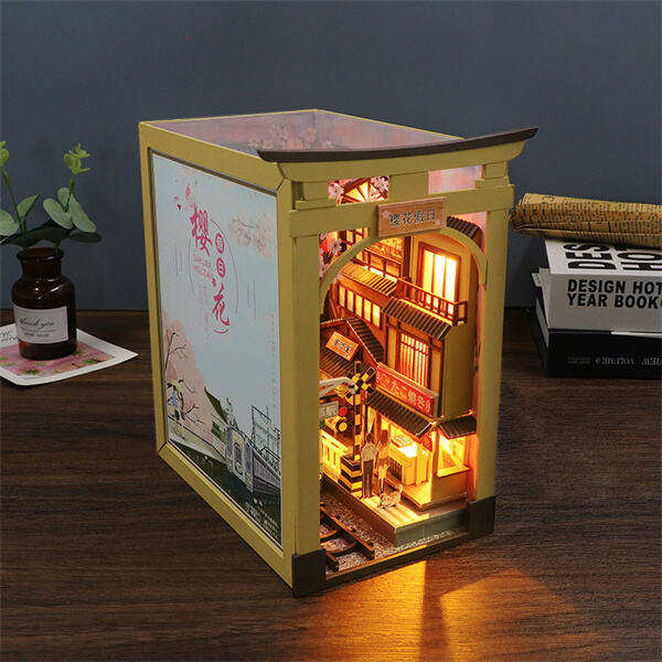 Sakura densya book nook