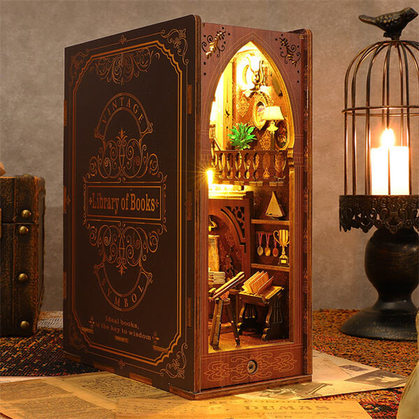 Transformez votre bibliothèque en une merveille miniature avec des kits DIY
