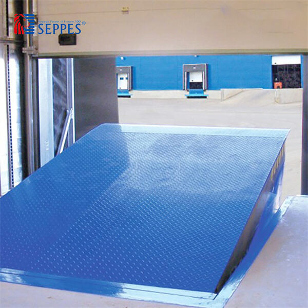 زيادة الوصول والكفاءة باستخدام رافعات الرصيف الشاحنة المتعددة الاستخدامات.