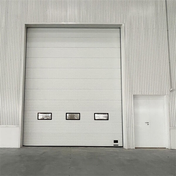 تتميز أبواب الألمنيوم القسمية بمقاومتها للظروف الجوية مثل المطر والثلج والرياح الشديدة.