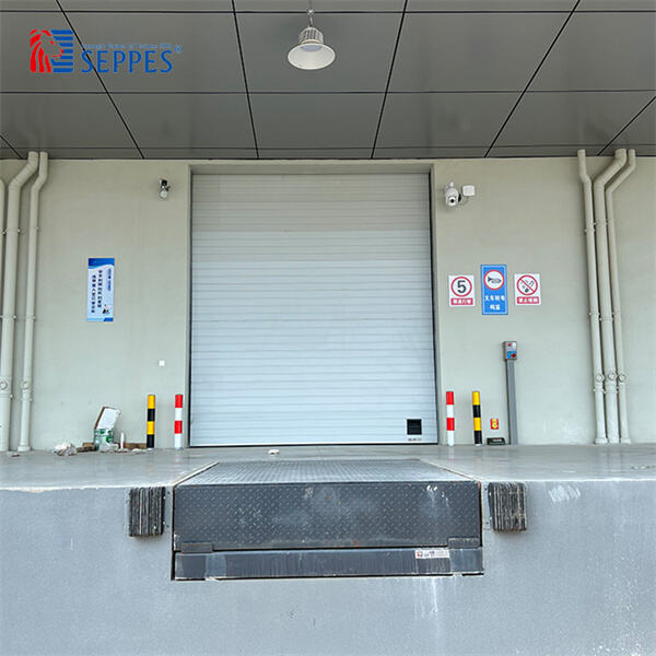 أقصِ الإنتاجية والسلامة باستخدام أنظمة تسوية الشاحنات