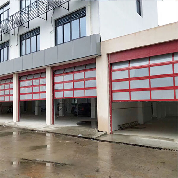 الفوائد الأمنية الإضافية لباب المرآب القطعي الزجاجي