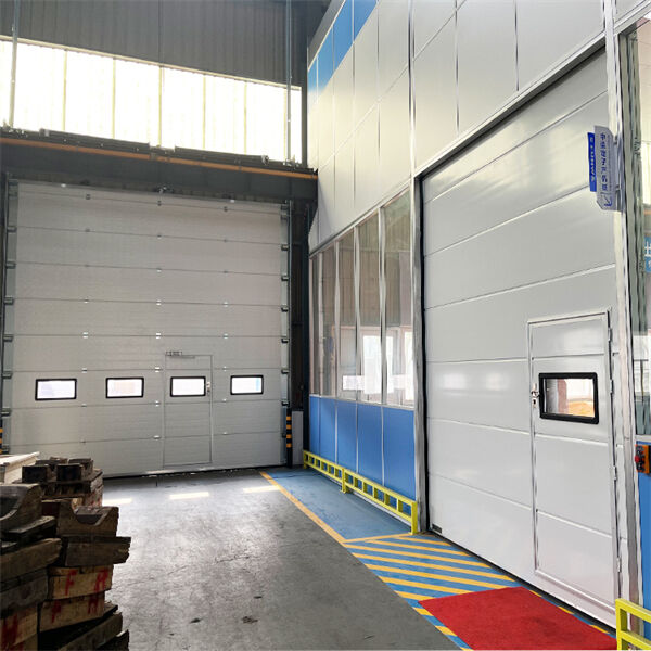 وصول سهل إلى مرآب سياراتك مع باب قسمي