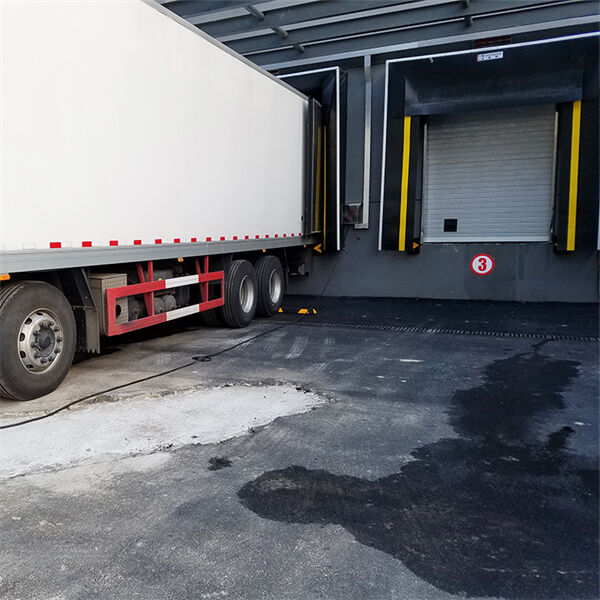 تحسين أوقات التحميل والتفريغ باستخدام ملاجئ أرصفة الشاحنات