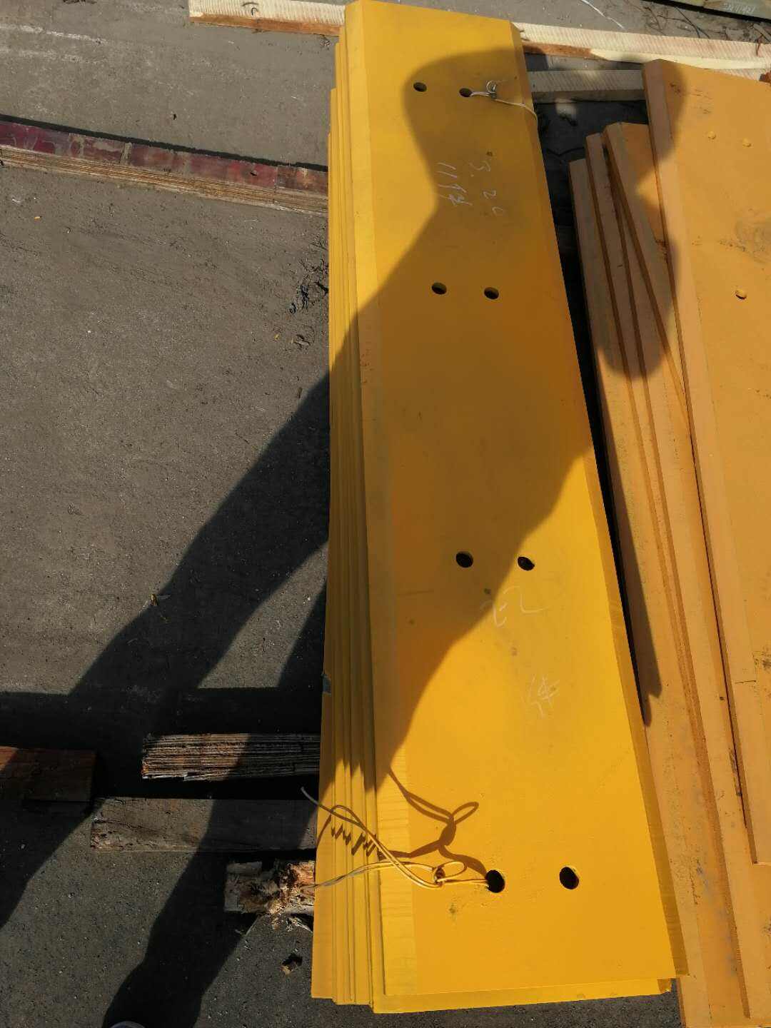 XCMG Bucket Center Blade spare parts details