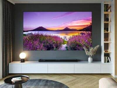 Top Trends in Electric Projection Screens for 2025