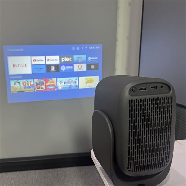 Profitez de visuels époustouflants grâce à un écran LCD spécialement conçu pour les projecteurs