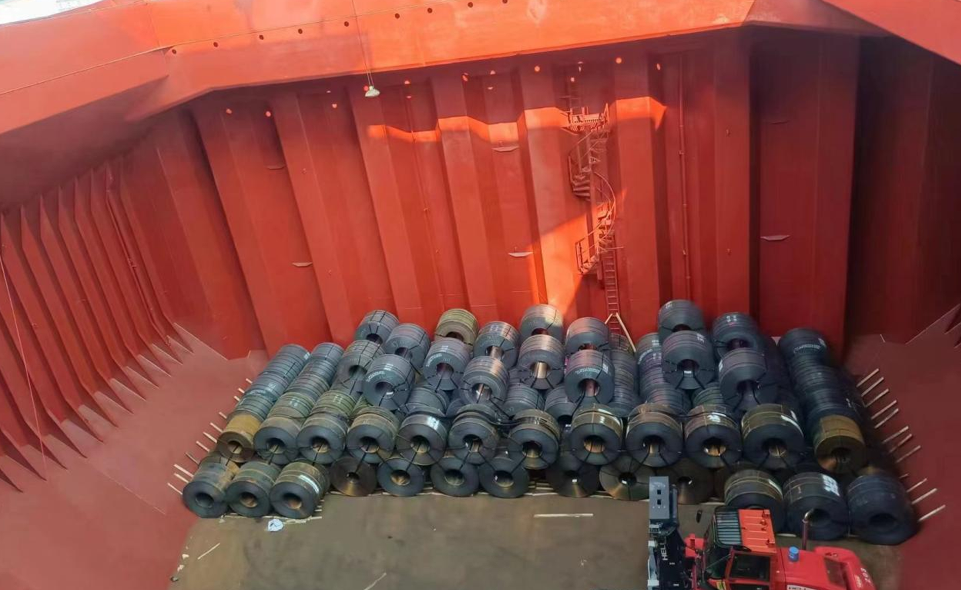 Kumparan baja silinder SG295 segera diekspor ke Swiss