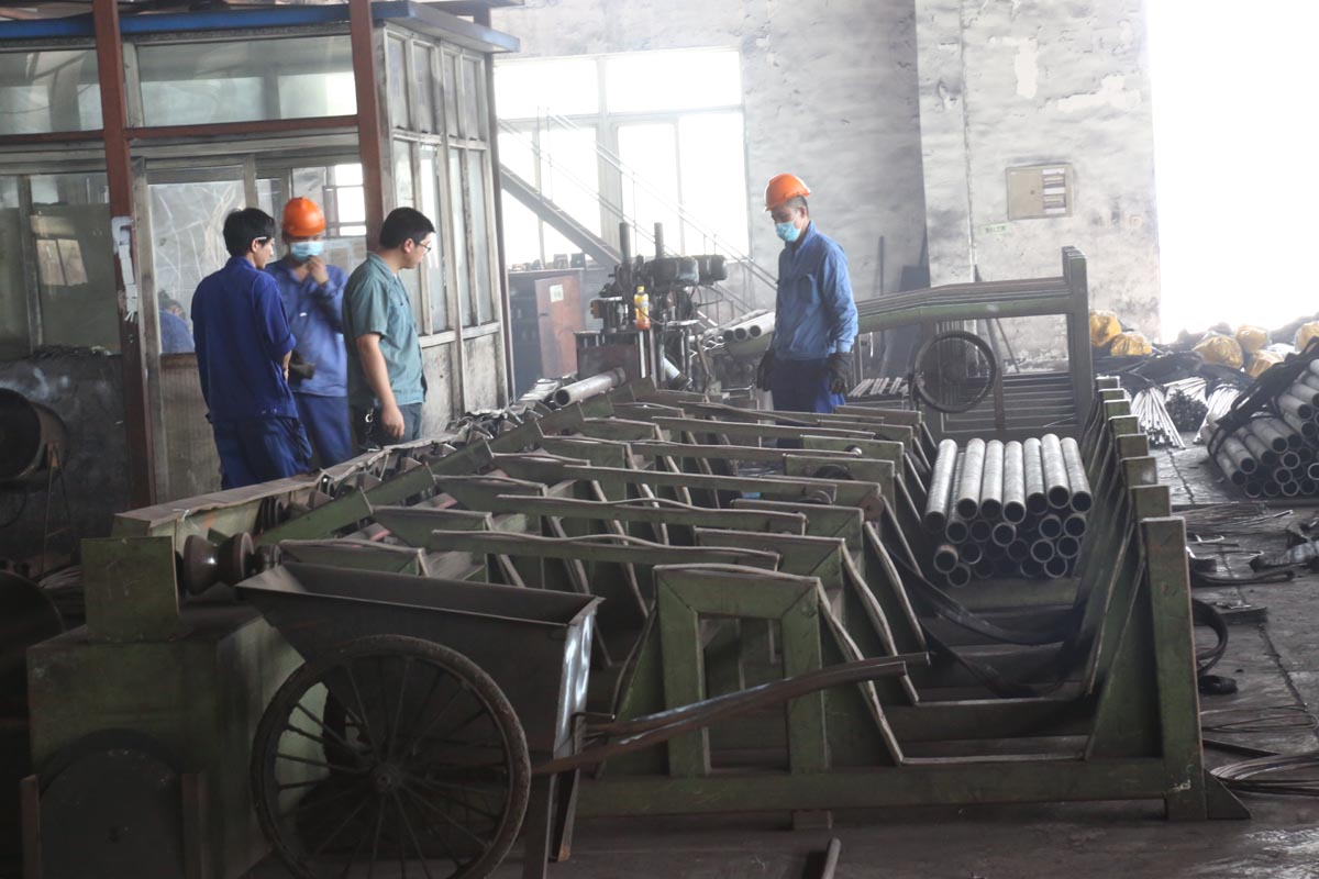 SAE52100  / GCr15 /100Cr6 /SUJ2  BEARING STEEL TUBE factory