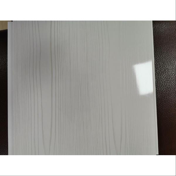 Affordable and customizable plastic slat wall panels for retail and wholesale needs